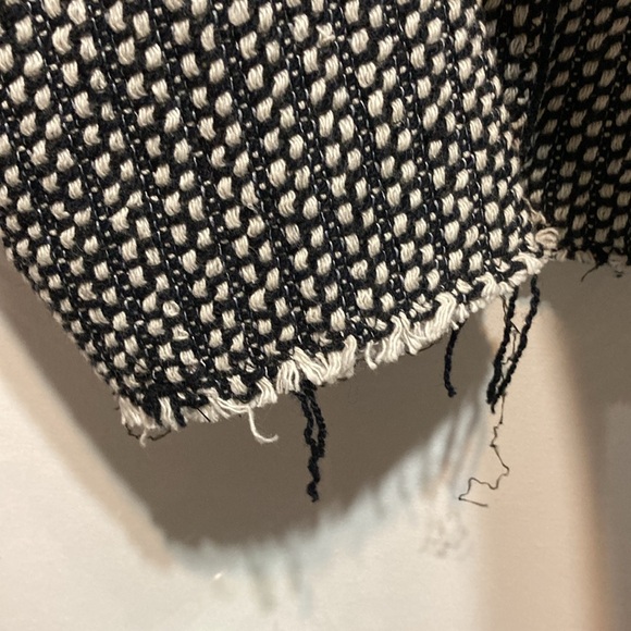 Gap Collarless Frayed Raw Edge Tweed Full Zip Blazer Jacket size 8 EUC! - Picture 11 of 16